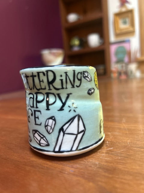 original mug DECLUTTERING A HAPPY LIFE