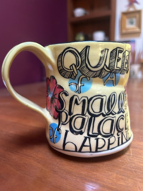 original mug QUEEN OF A SMALL PALACE
